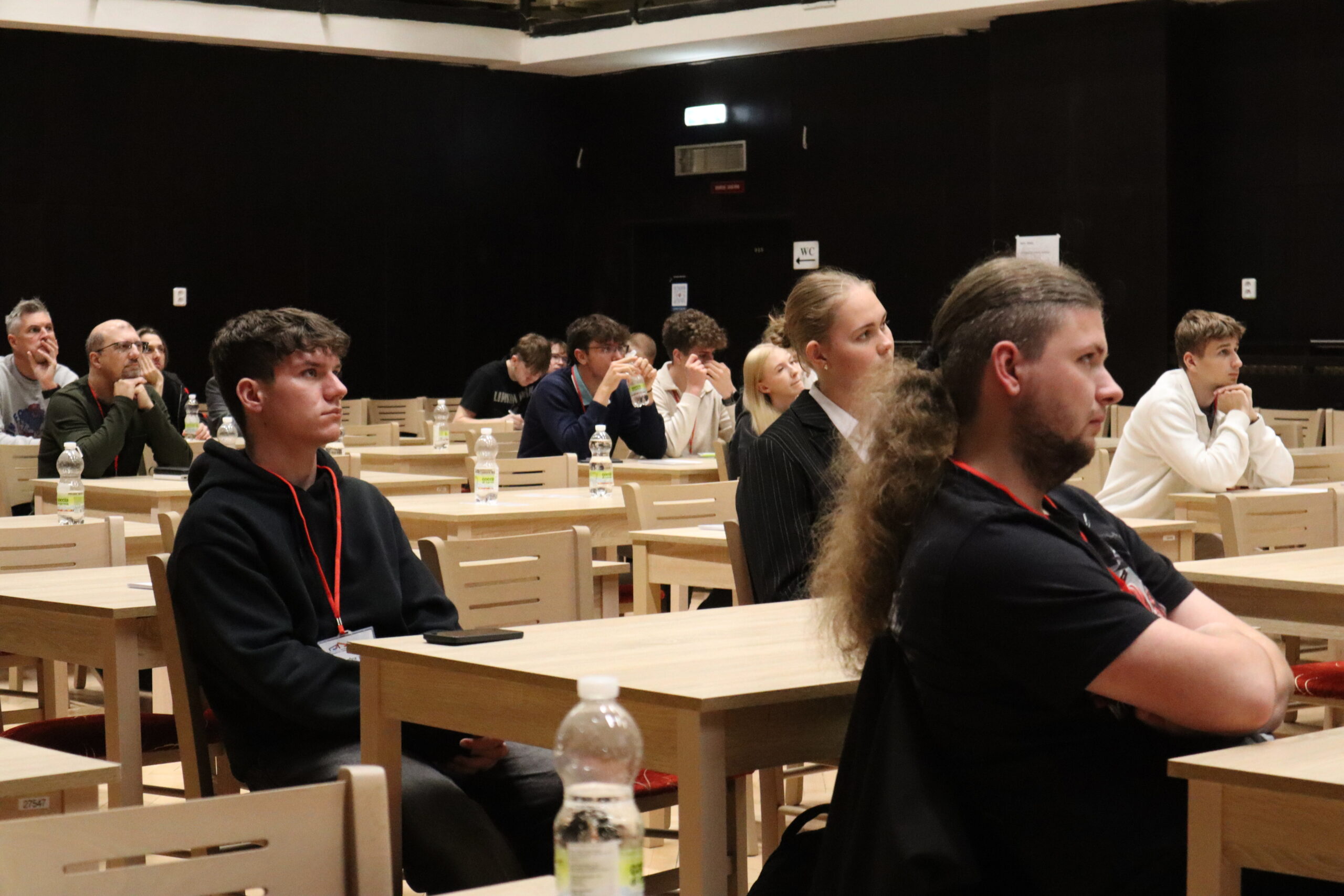 Brněnská konference přinesla revoluci ve výuce kyberbezpečnosti - Junior Centrum Excelence kybernetické bezpečnosti