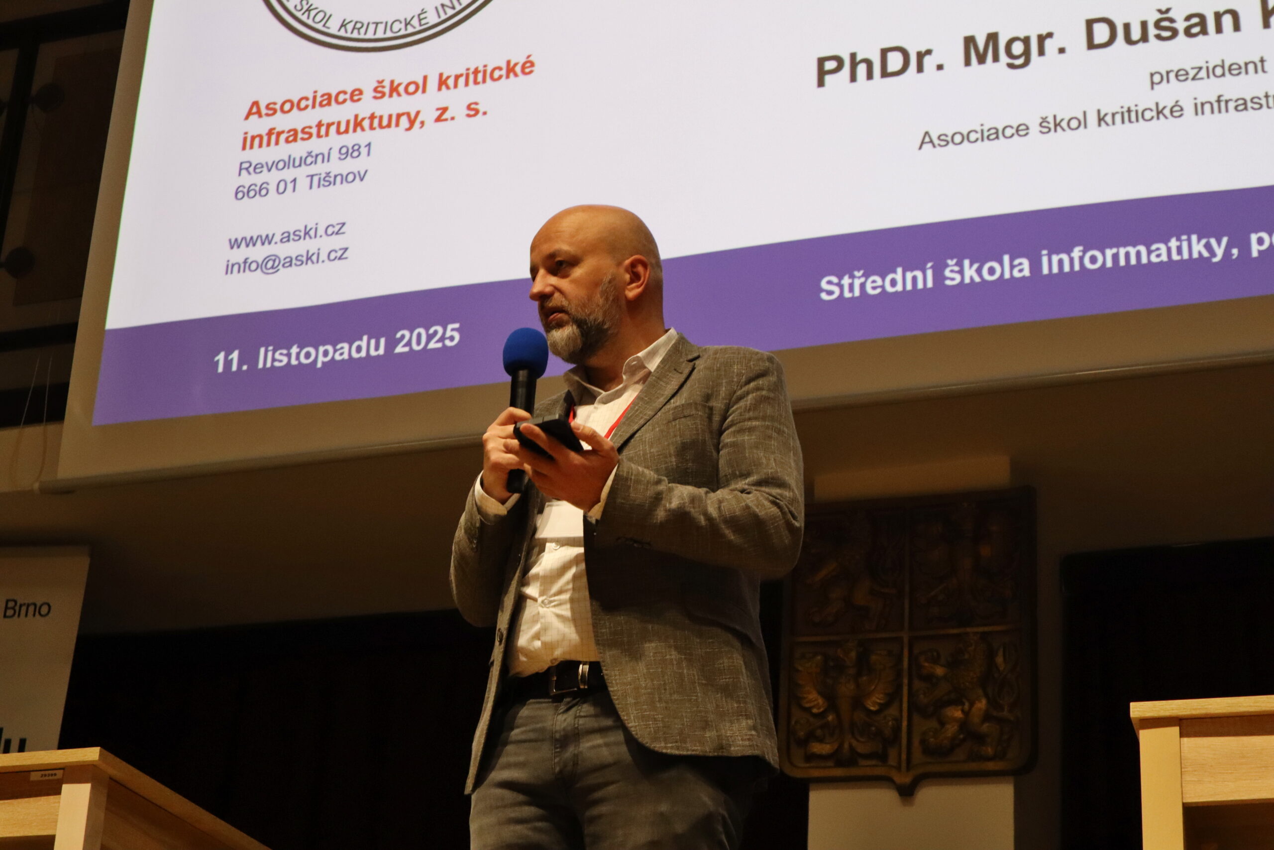 Brněnská konference přinesla revoluci ve výuce kyberbezpečnosti - Junior Centrum Excelence kybernetické bezpečnosti